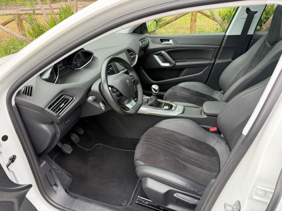 Peugeot 308 BlueHDi 120 S&S Allure (7)