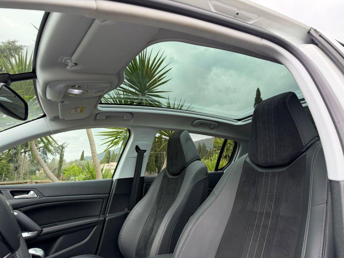 Peugeot 308 BlueHDi 120 S&S Allure (9)