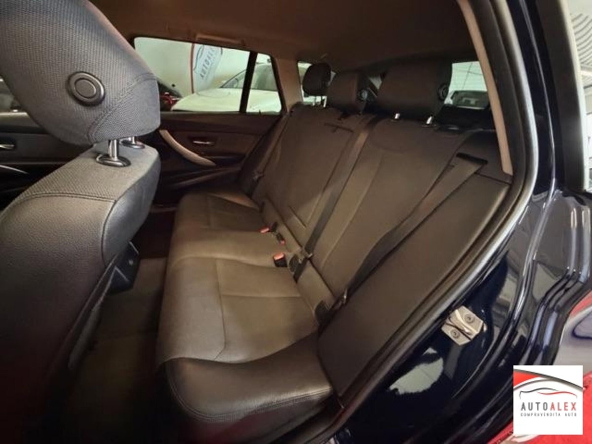 BMW Serie 3 Touring 318d  Business Advantage (12)