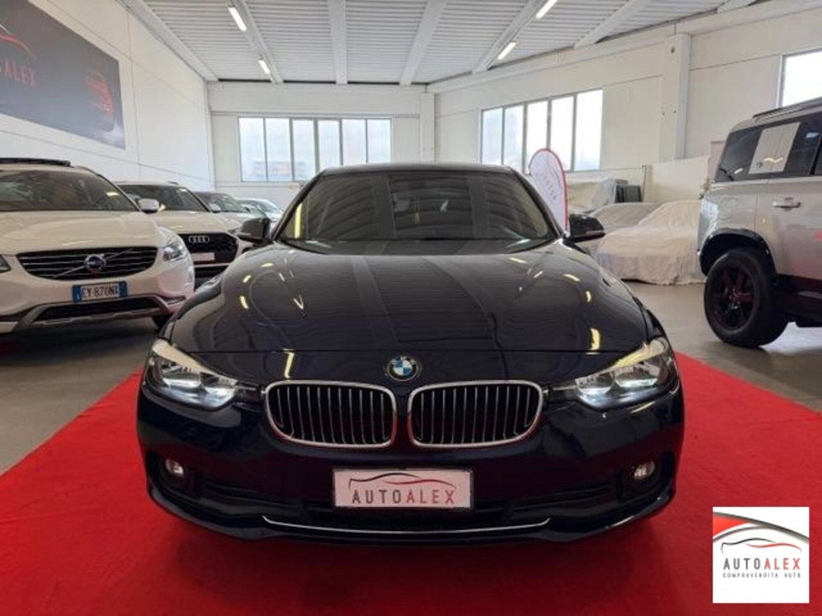 BMW Serie 3 Touring 318d  Business Advantage (2)