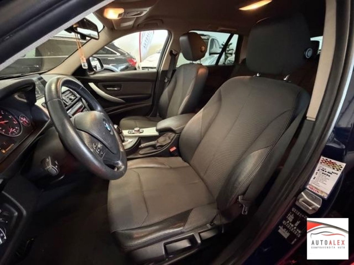 BMW Serie 3 Touring 318d  Business Advantage (9)
