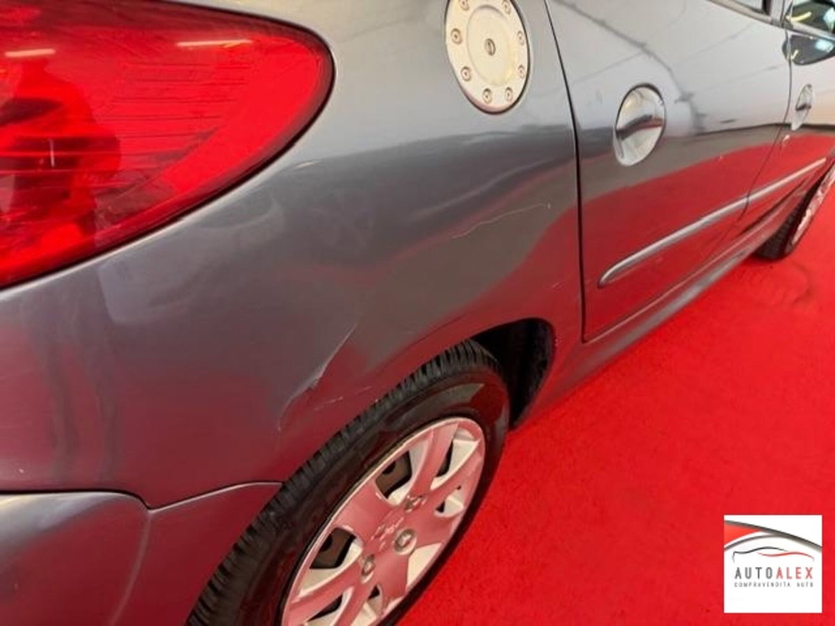 Peugeot 206 5p. X-Line (13)