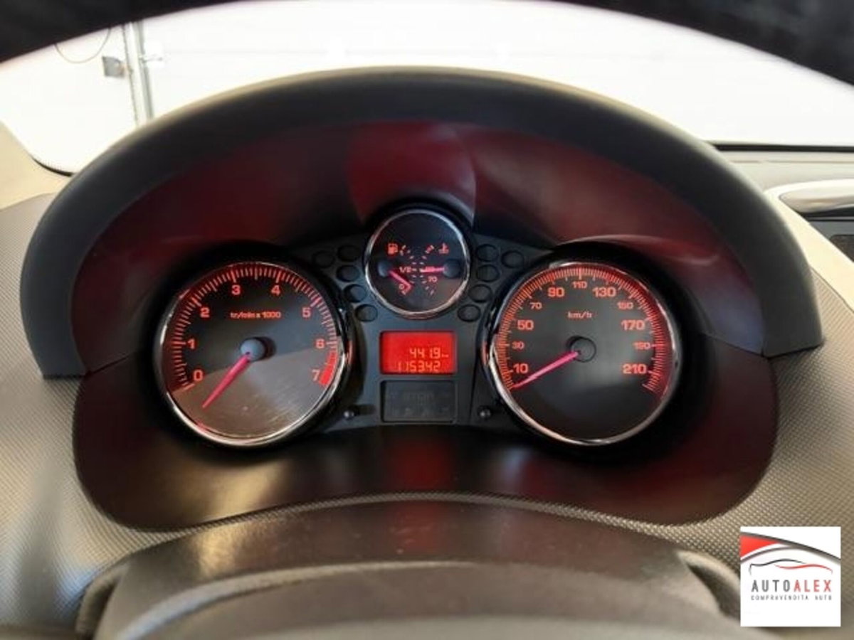 Peugeot 206 5p. X-Line (17)