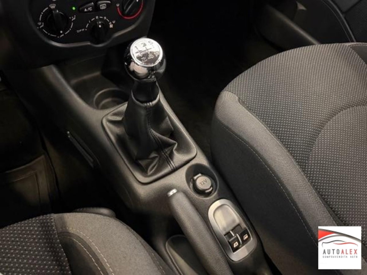 Peugeot 206 5p. X-Line (9)
