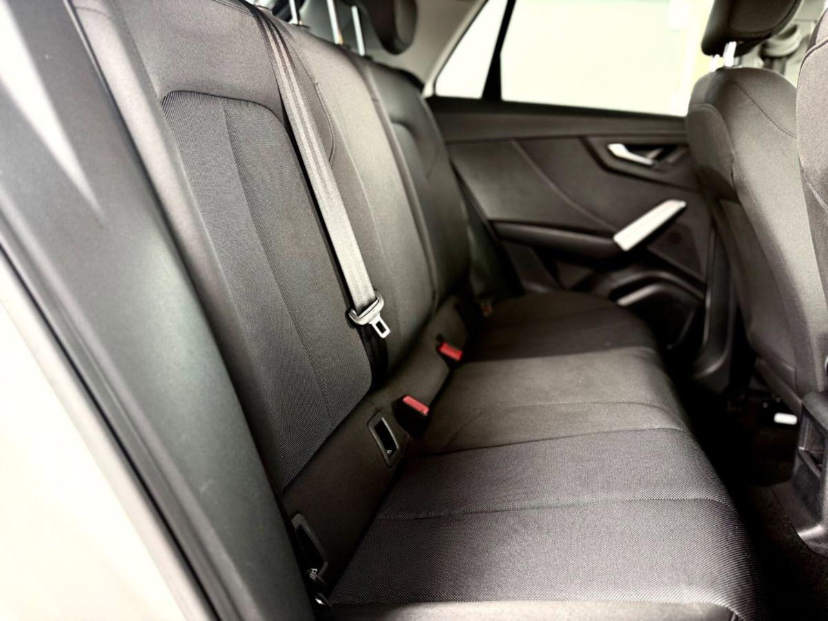 Audi Q2 Q2 30 TDI (16)