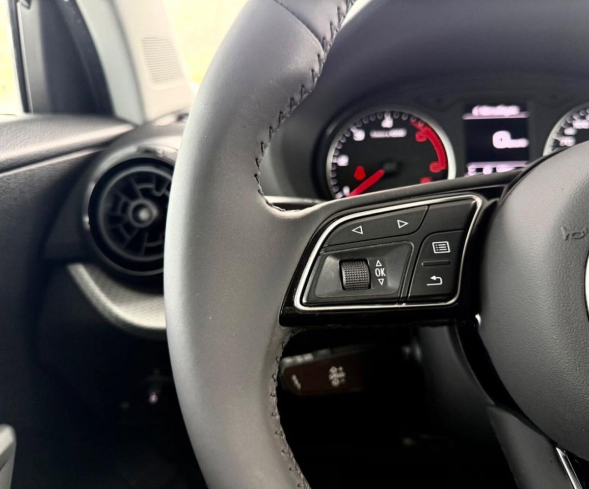 Audi Q2 Q2 30 TDI (18)