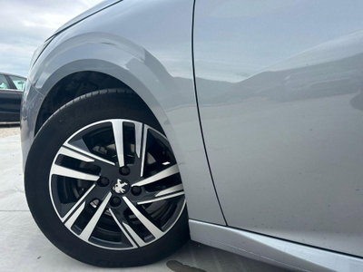 Peugeot 208 PureTech 100 Stop&Start 5 porte Allure (19)