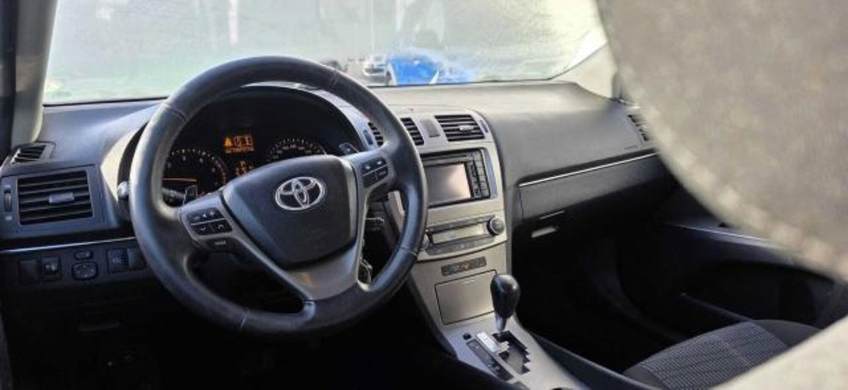 Toyota Avensis Station Wagon 2.2 D-Cat aut. Wagon Executive Safety (5)
