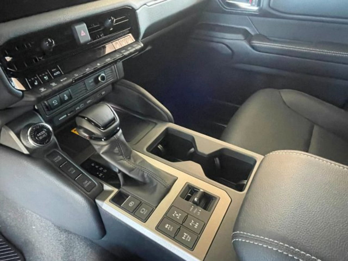 Toyota Land Cruiser 2.8 mhev Icon awd auto (15)