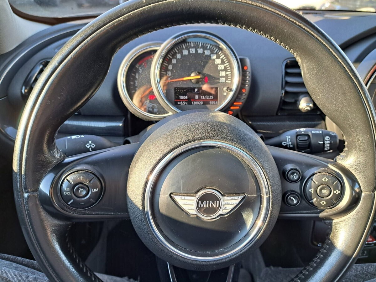 MINI Mini Clubman 2.0 Cooper D Business Clubman Automatica (10)