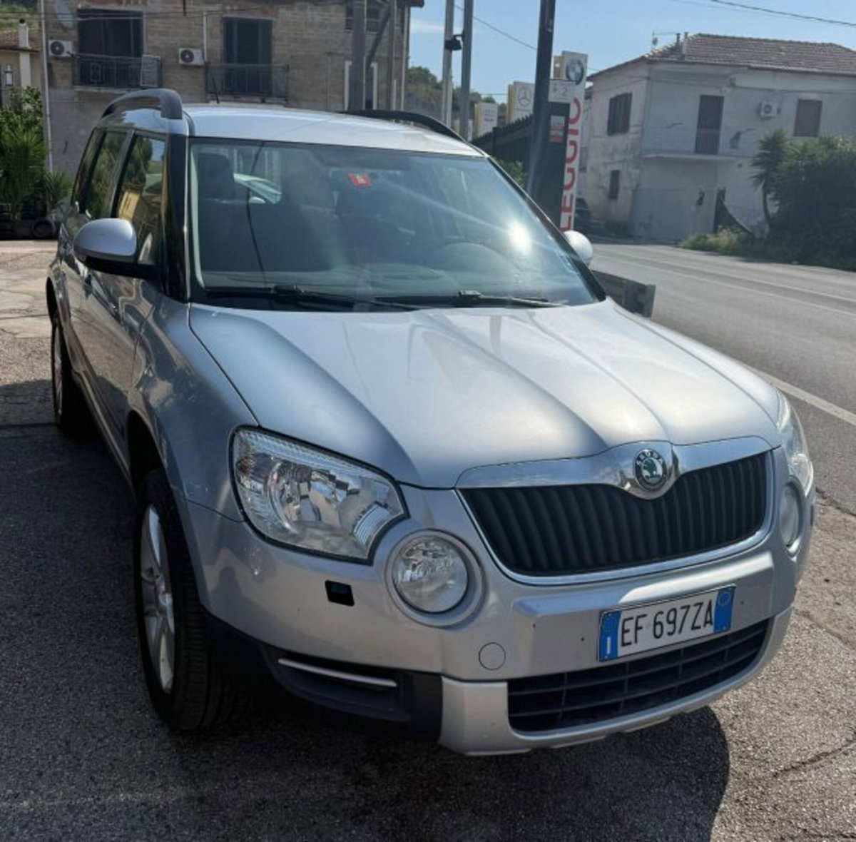 Skoda Yeti 2.0 TDI CR 140CV 4x4 Experience (2)