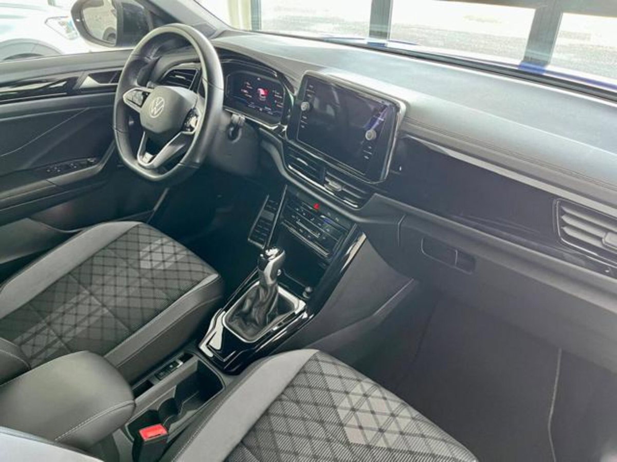 Volkswagen T-Roc 2.0 tdi R-Line 4motion 150cv dsg (10)