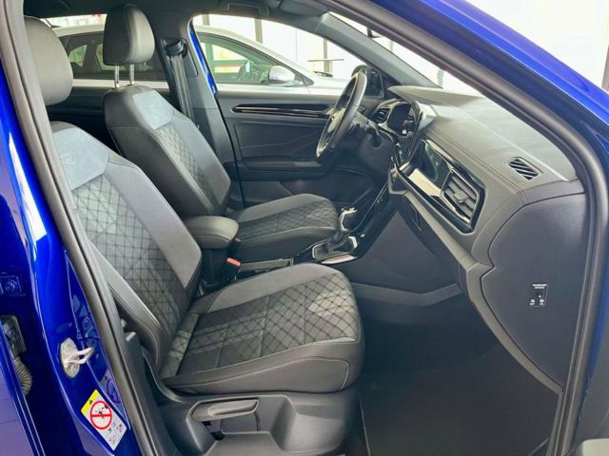 Volkswagen T-Roc 2.0 tdi R-Line 4motion 150cv dsg (11)