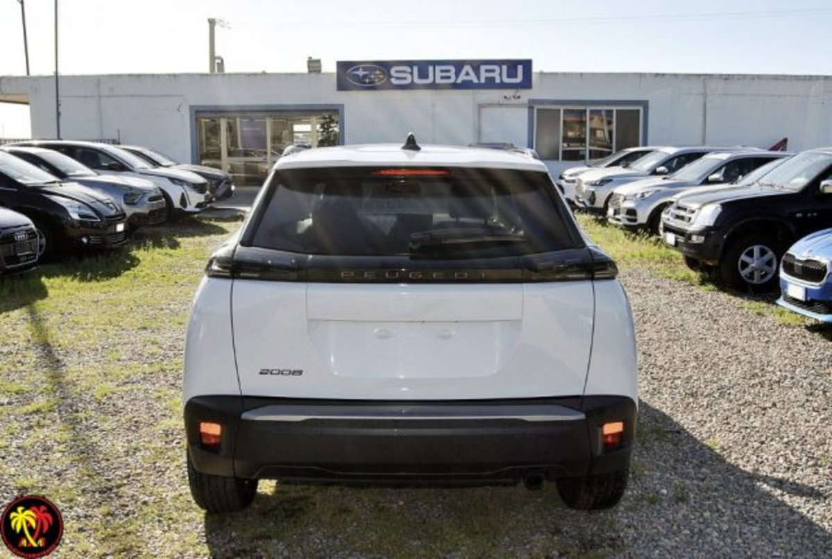Peugeot 2008 PureTech 100 S&S Allure (16)