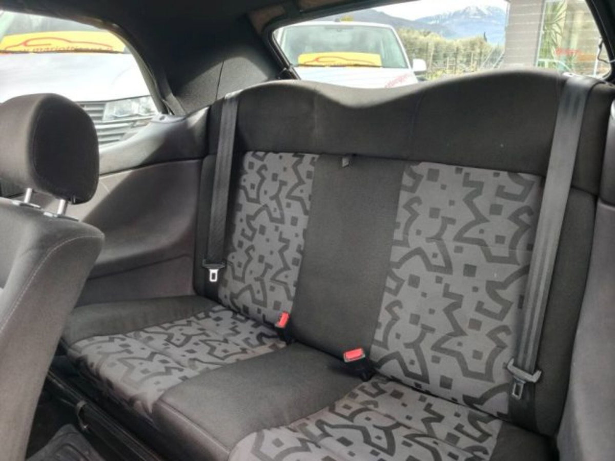 Volkswagen Golf Cabrio 1.6 cat Highline (17)