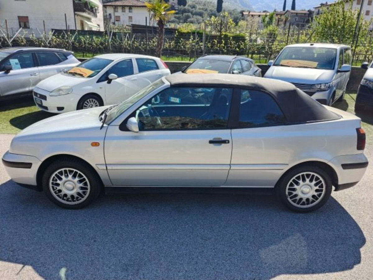 Volkswagen Golf Cabrio 1.6 cat Highline (2)
