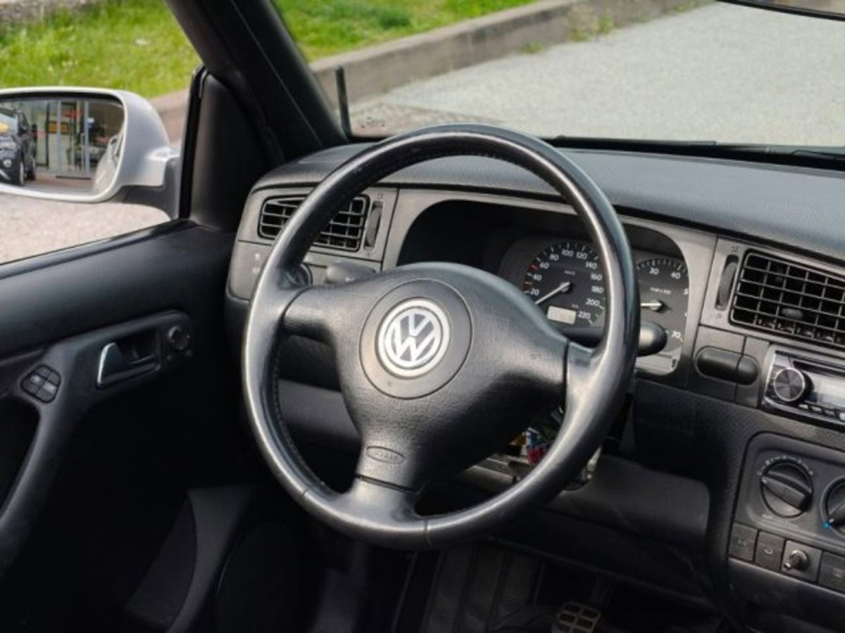 Volkswagen Golf Cabrio 1.6 cat Highline (19)