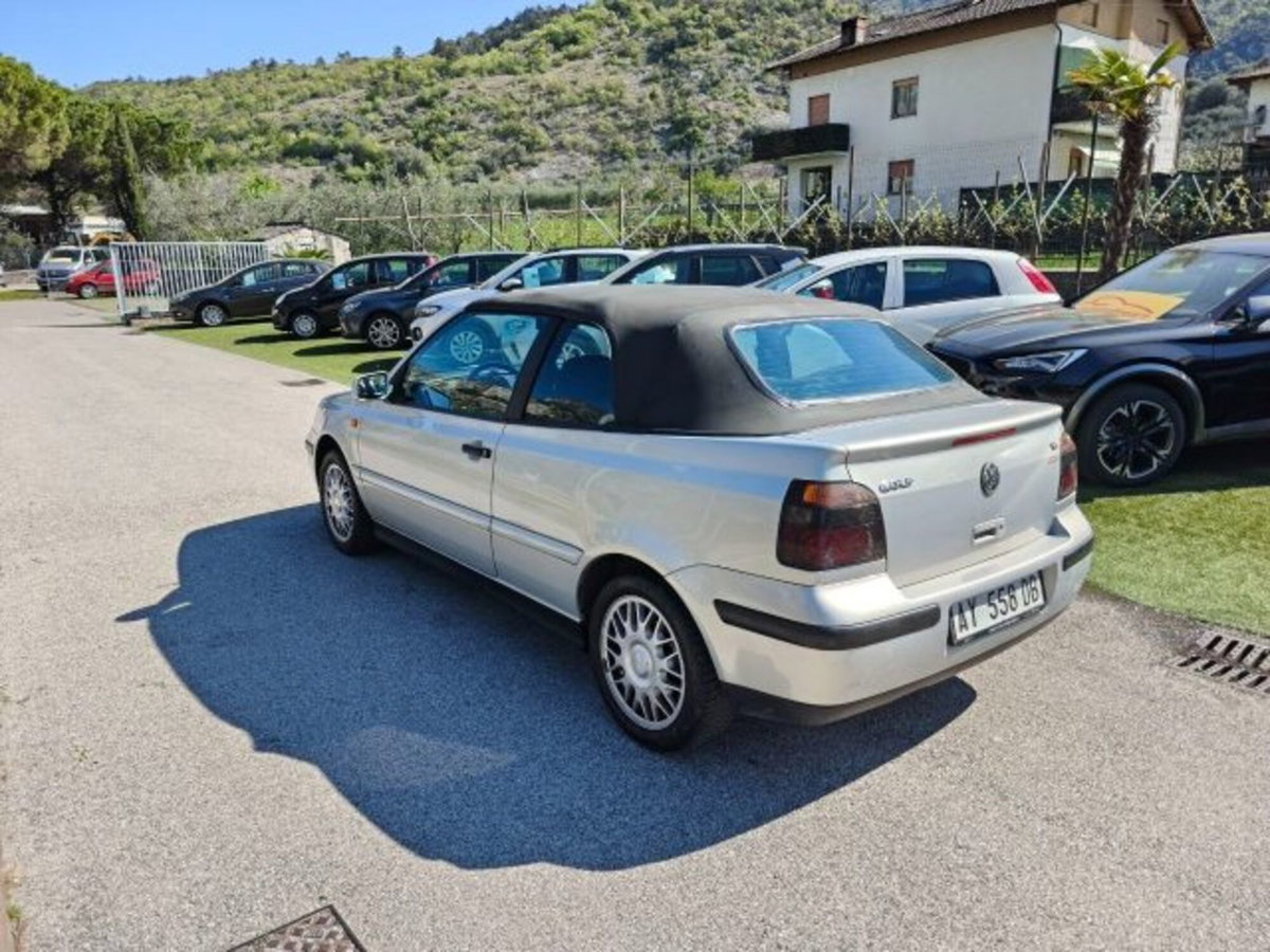 Volkswagen Golf Cabrio 1.6 cat Highline (3)