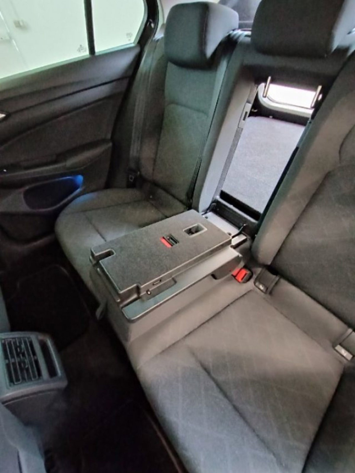 Volkswagen Golf Variant 2.0 TDI SCR DSG Style (16)