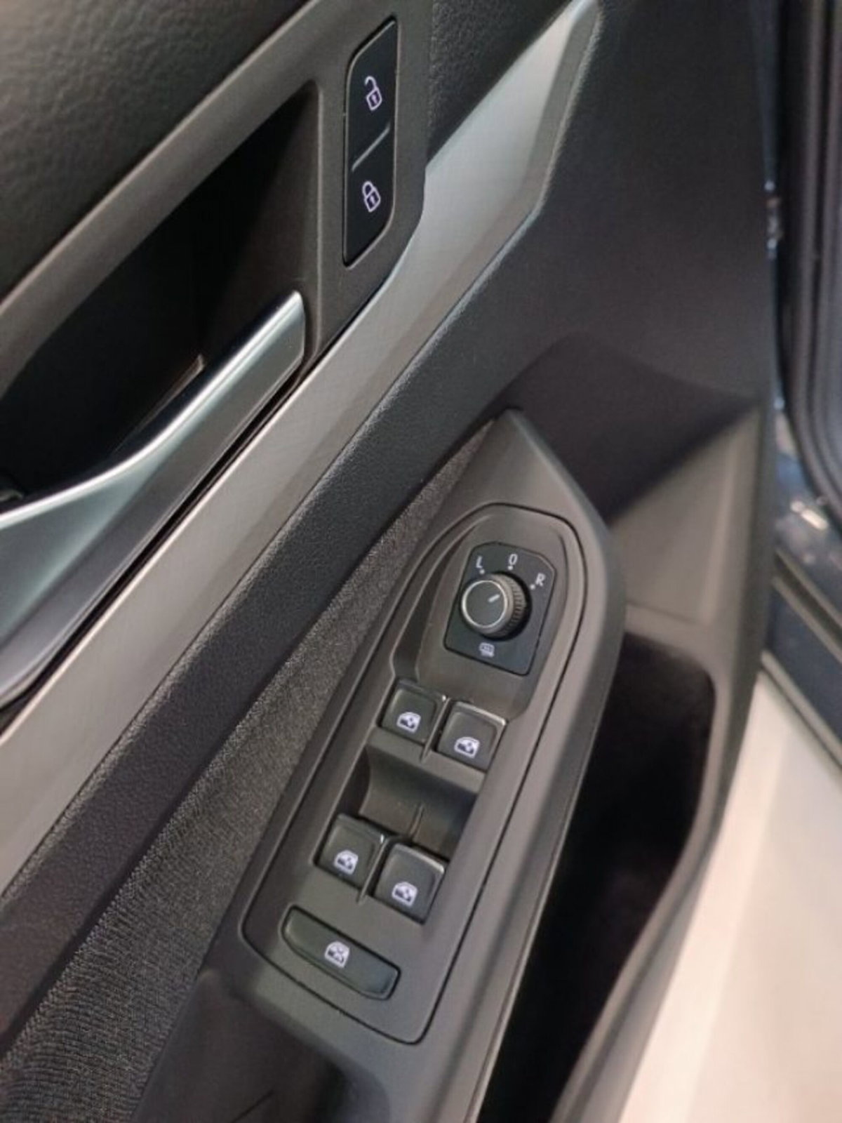 Volkswagen Golf Variant 2.0 TDI SCR DSG Style (19)