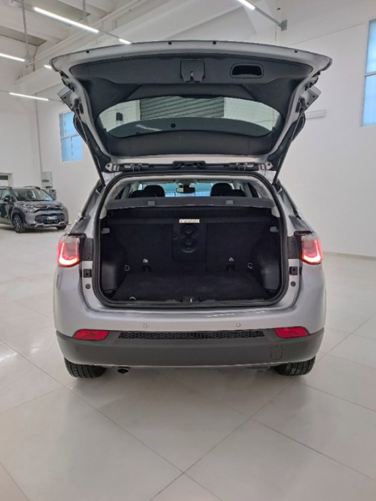 Jeep Compass 2.0 Multijet II aut. 4WD Limited (10)