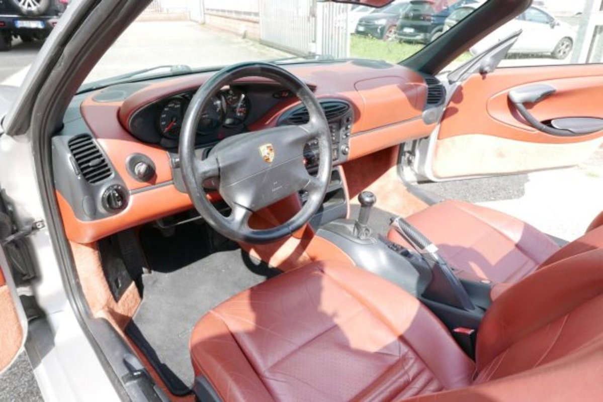 Porsche Boxster 2.5i 24V cat (12)