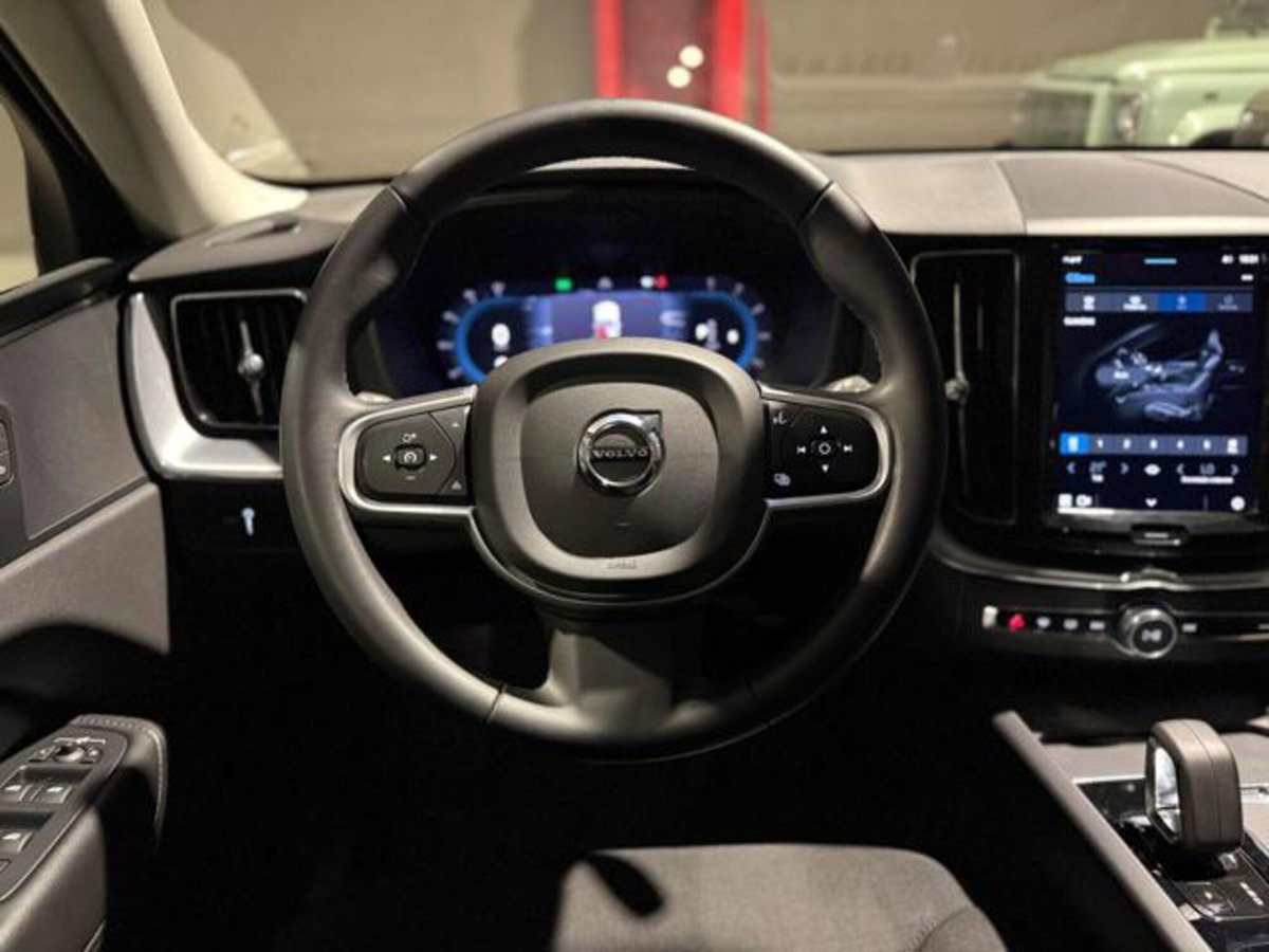 Volvo XC60 B4 Geartronic Momentum Pro (12)