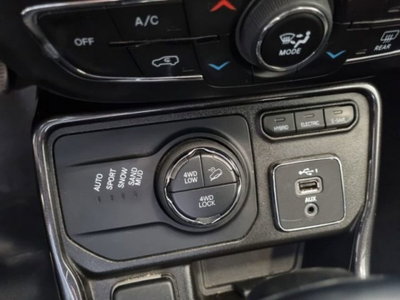 Jeep Compass 1.3 T4 190CV PHEV AT6 4xe Business Plus (14)
