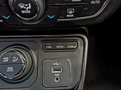 Jeep Compass 1.3 T4 190CV PHEV AT6 4xe Business Plus (15)