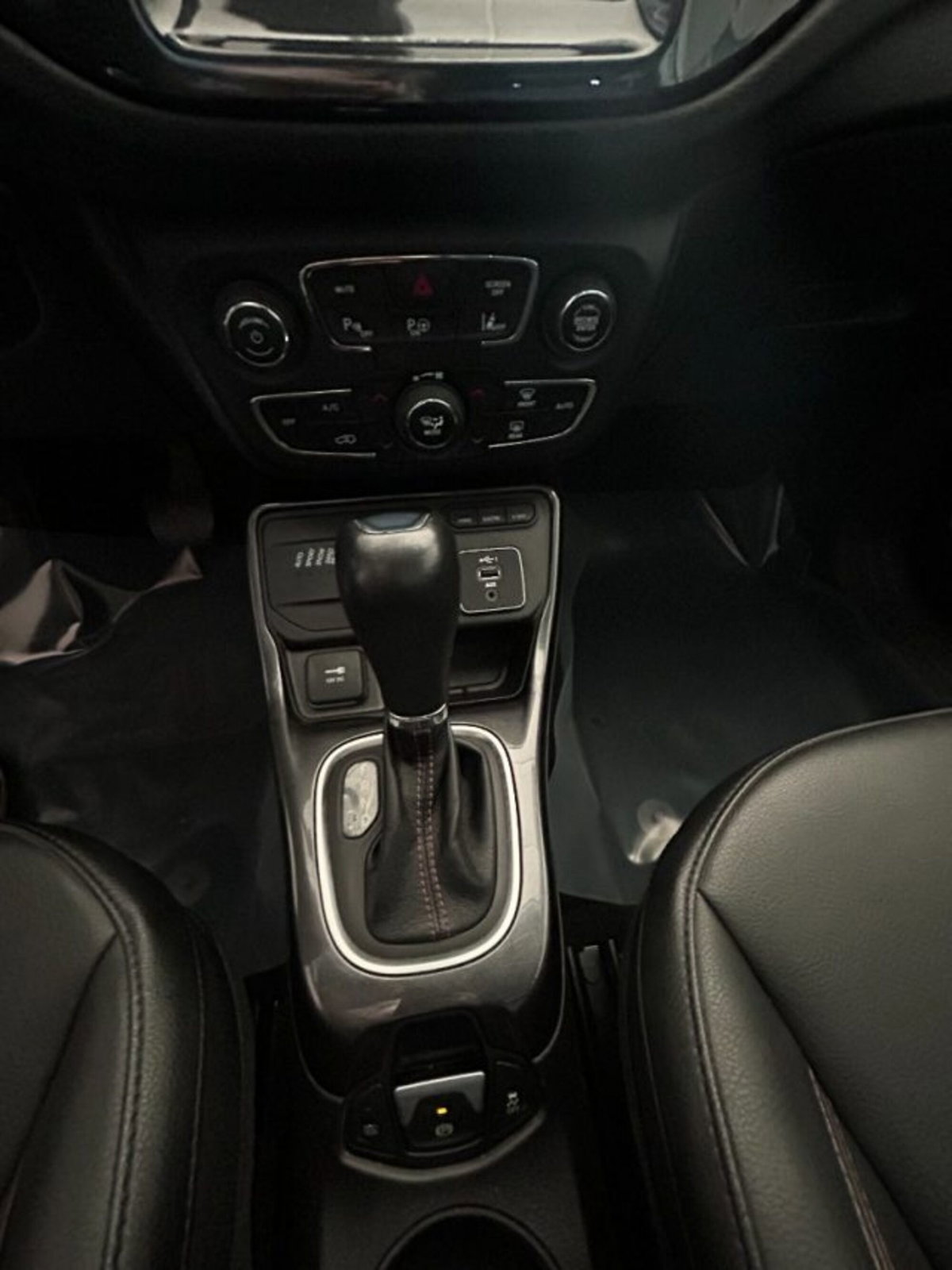 Jeep Compass 1.3 T4 190CV PHEV AT6 4xe Night Eagle (16)