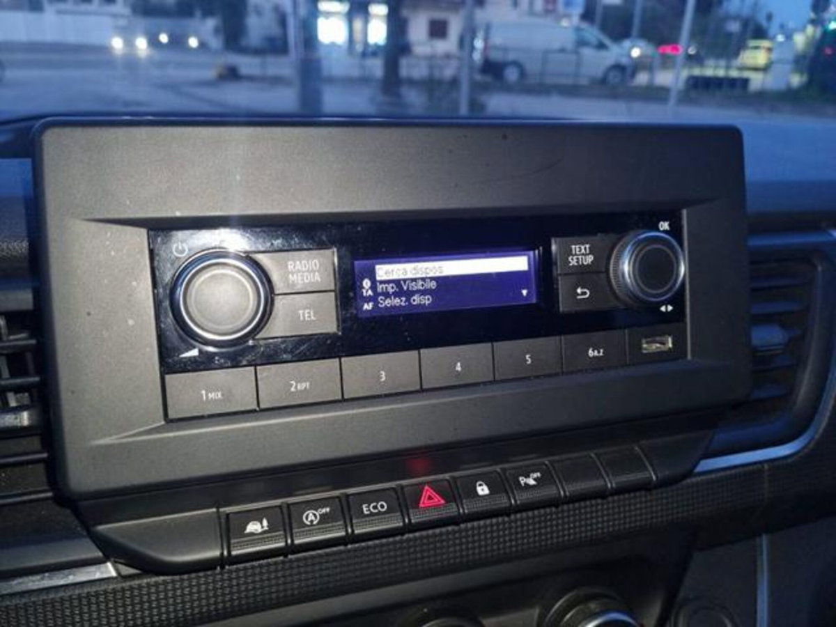 Nissan Primastar 2.0 dCi 110CV PC-TN Bus (19)
