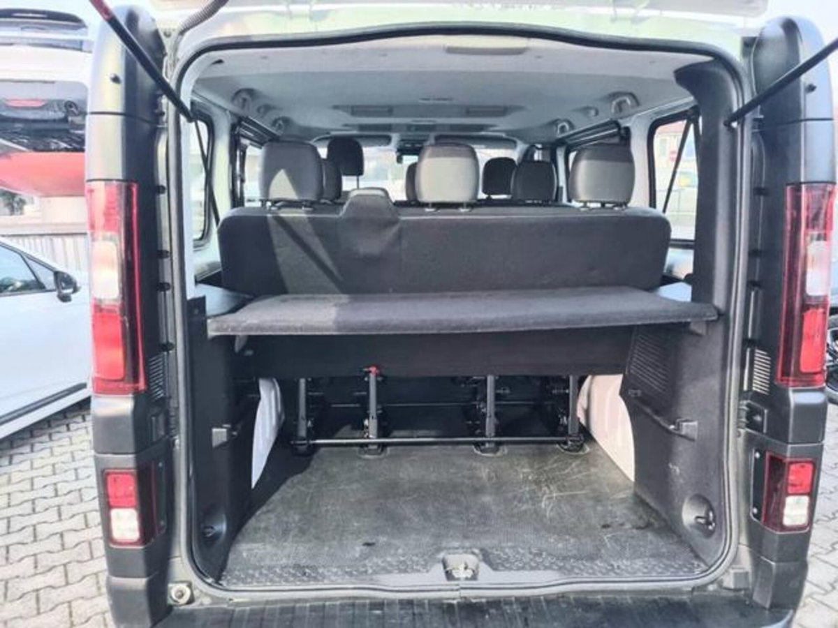 Nissan Primastar 2.0 dCi 110CV PC-TN Bus (5)