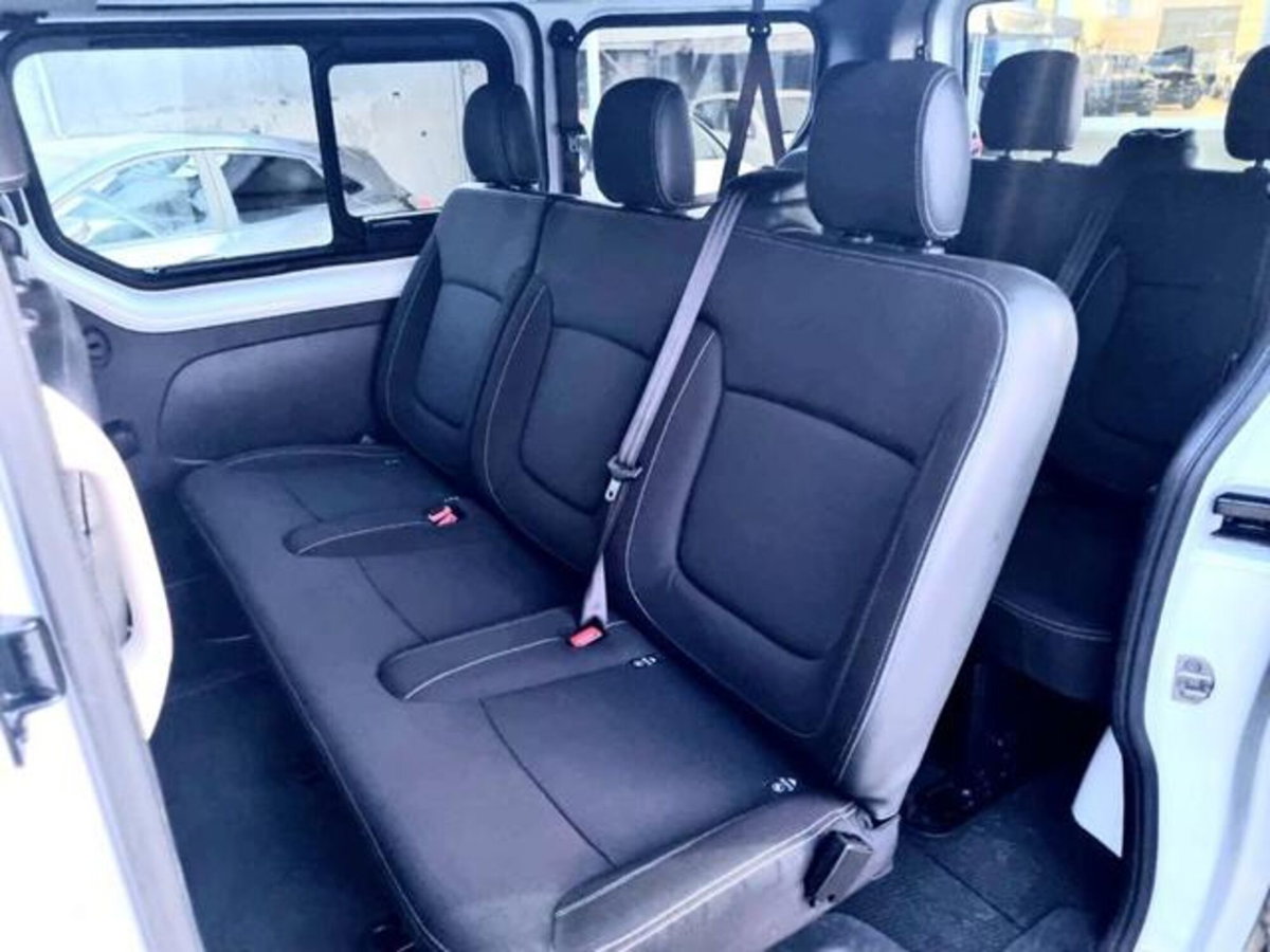 Nissan Primastar 2.0 dCi 110CV PC-TN Bus (6)