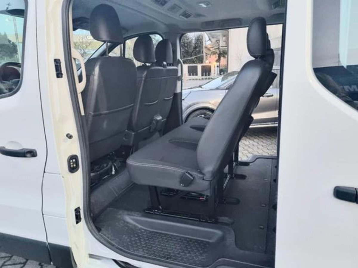 Nissan Primastar 2.0 dCi 110CV PC-TN Bus (7)