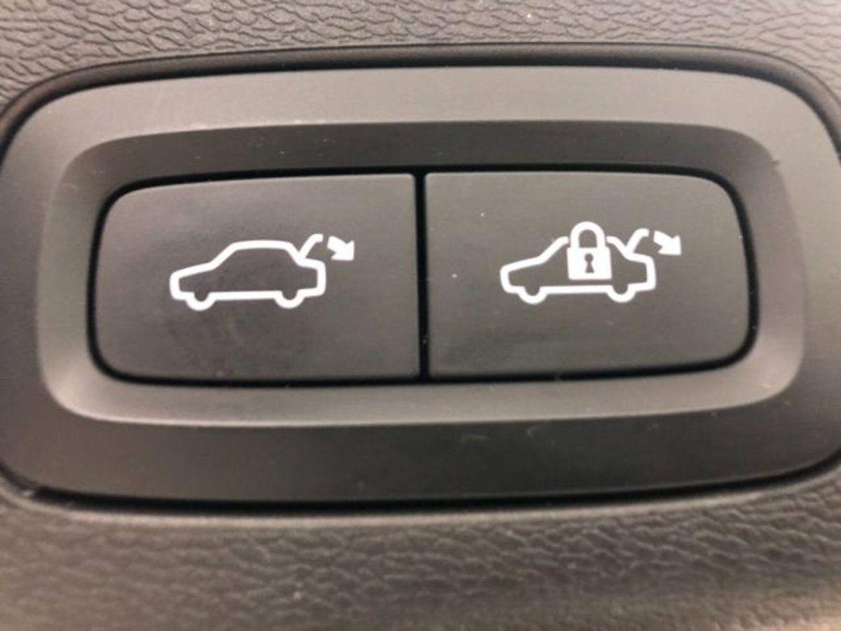 Volvo XC60 B4 automatico Core (10)