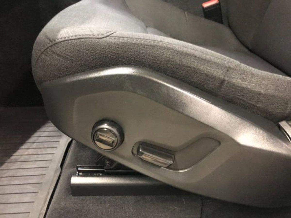Volvo XC60 B4 automatico Core (14)