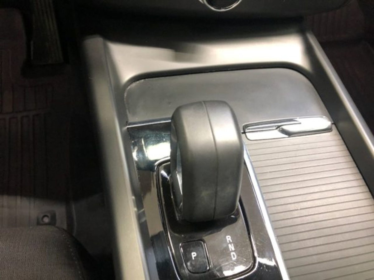 Volvo XC60 B4 automatico Core (15)