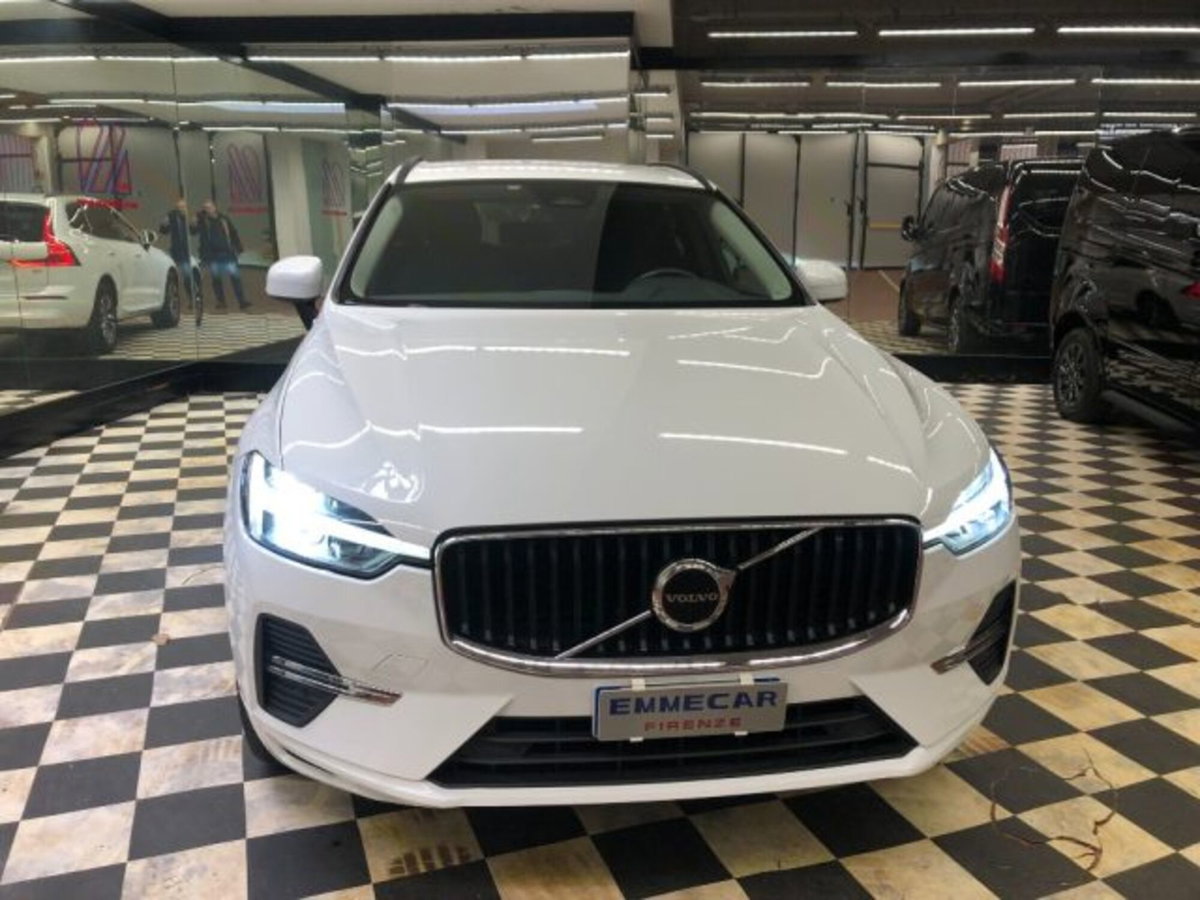 Volvo XC60 B4 automatico Core (3)