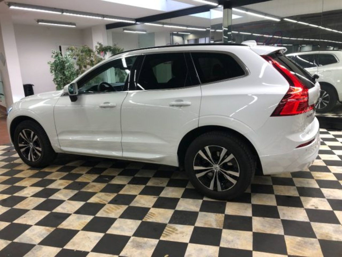 Volvo XC60 B4 automatico Core (7)