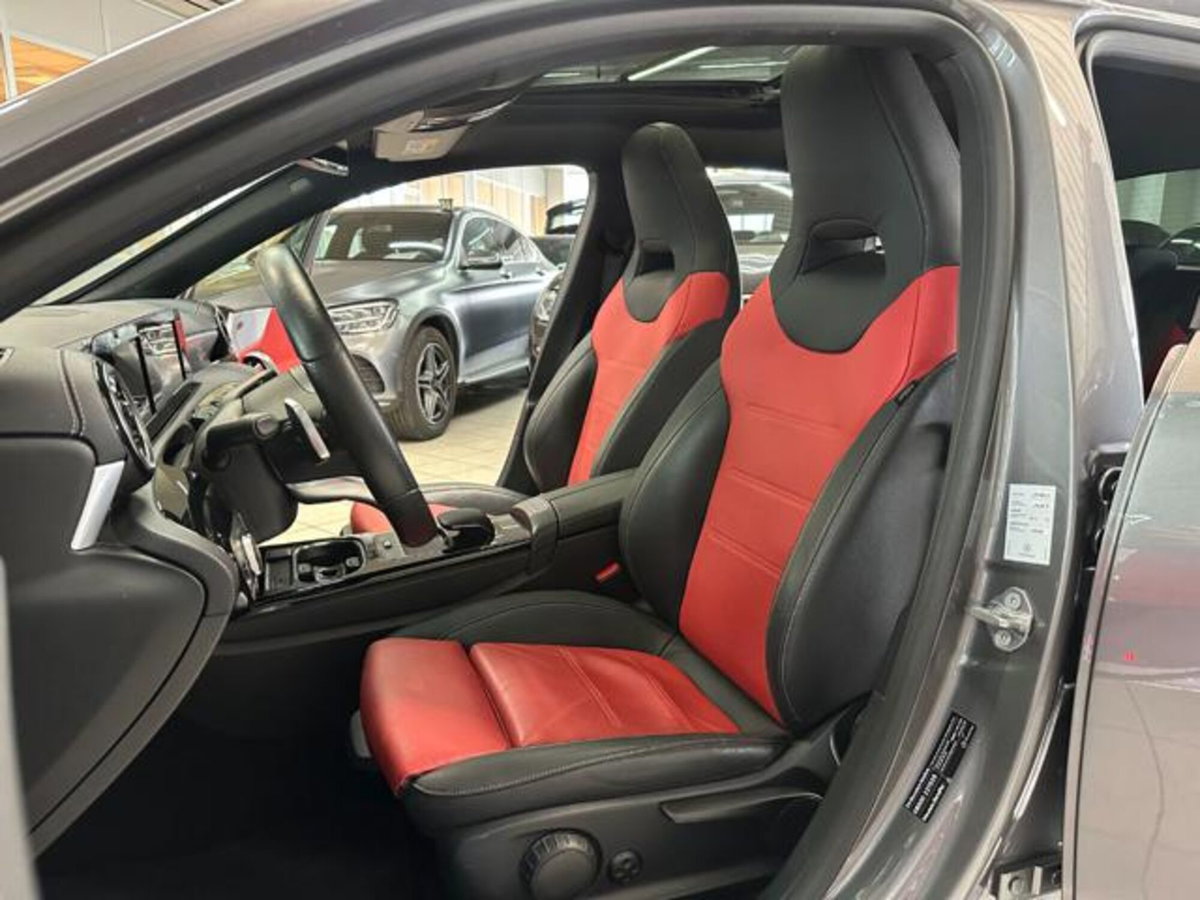 Mercedes-Benz Classe A 200 Sport (13)