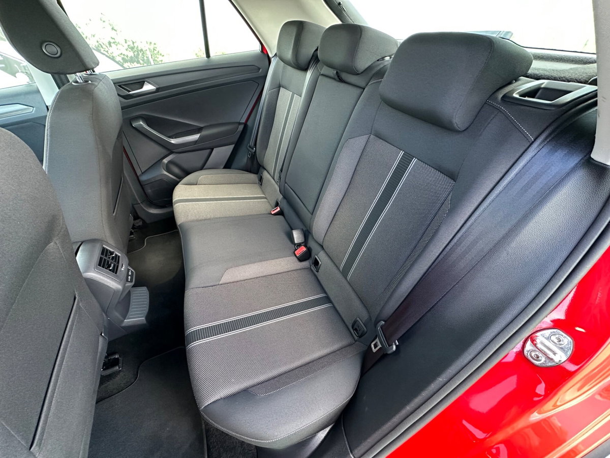 Volkswagen T-Roc 1.0 TSI Style BlueMotion Technology (8)