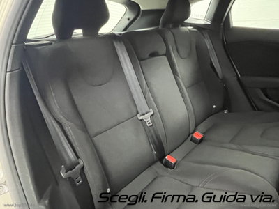 Volvo V40 Cross Country D2 Geartronic Business Plus (13)