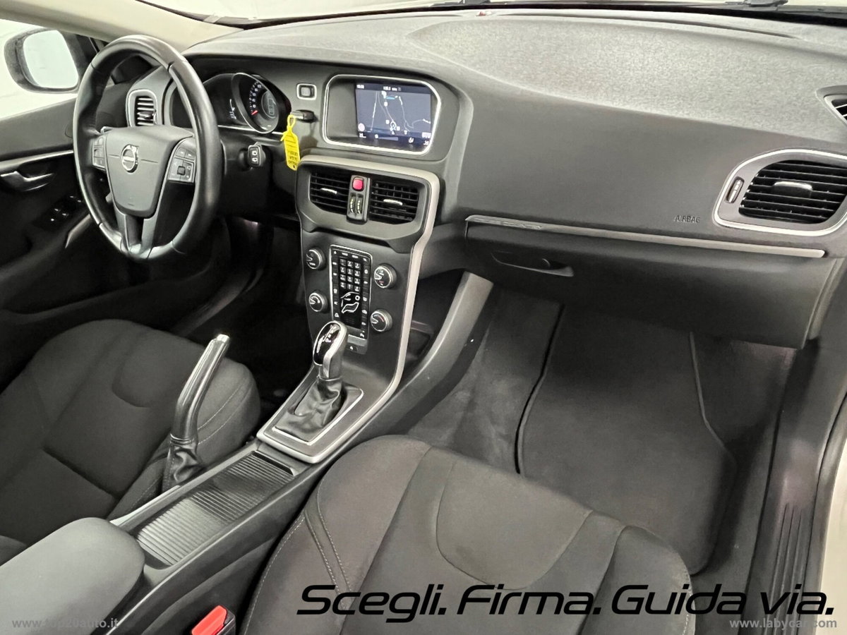 Volvo V40 Cross Country D2 Geartronic Business (15)