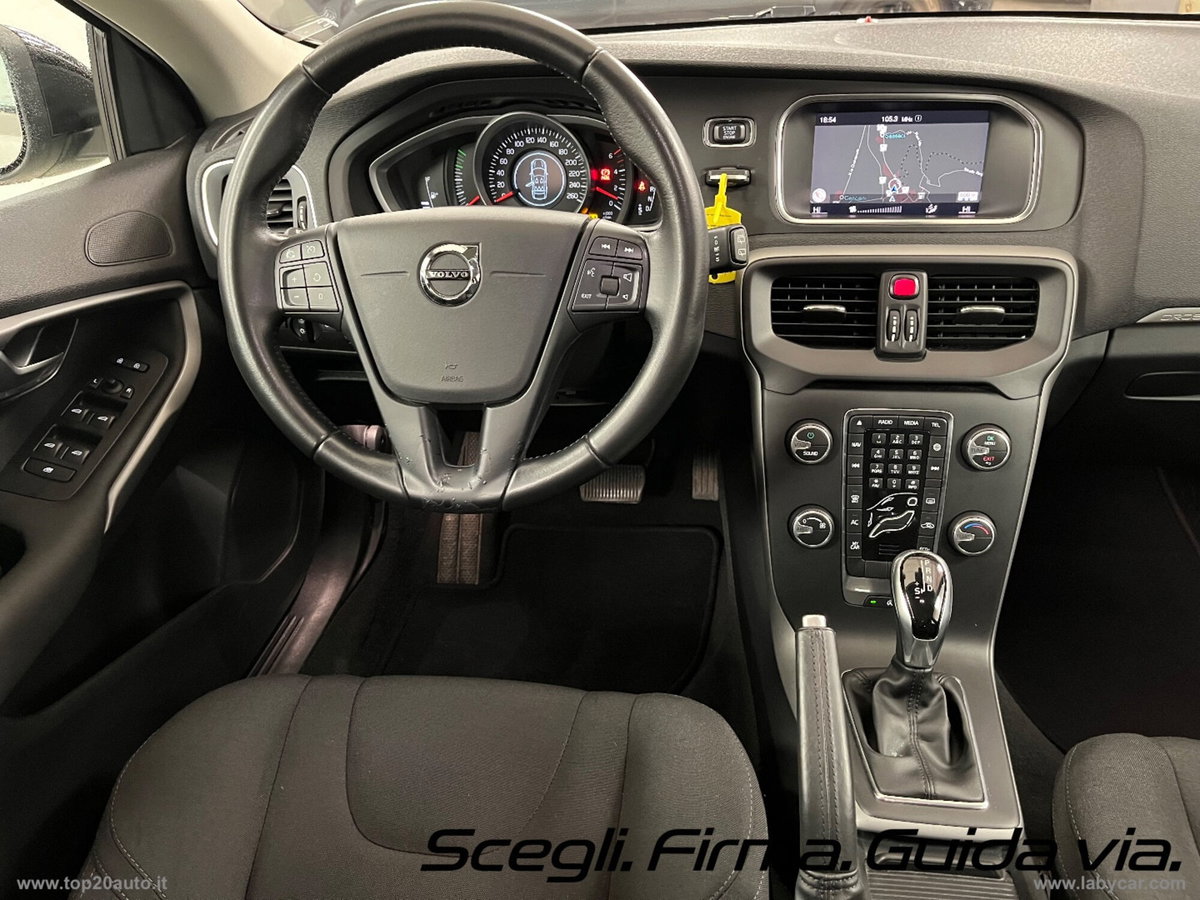 Volvo V40 Cross Country D2 Geartronic Business (9)