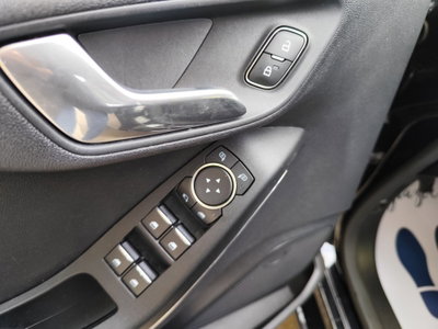 Ford Fiesta 1.1 75 CV GPL 5 porte Titanium (18)