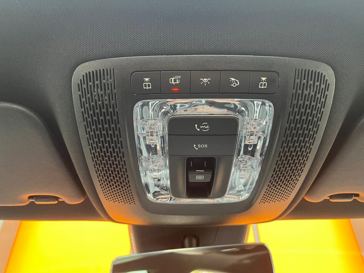 Mercedes-Benz Classe A 180 d Premium (18)