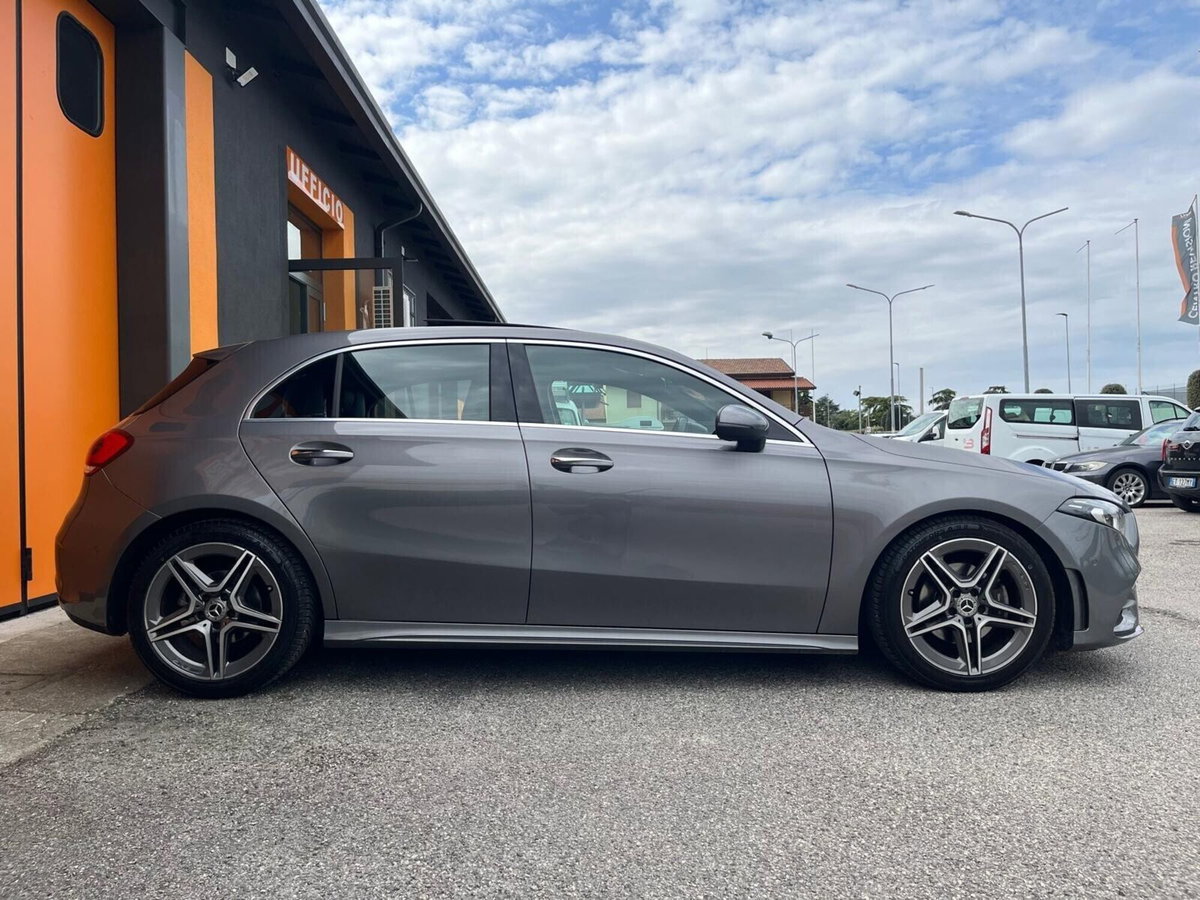 Mercedes-Benz Classe A 180 d Premium (6)