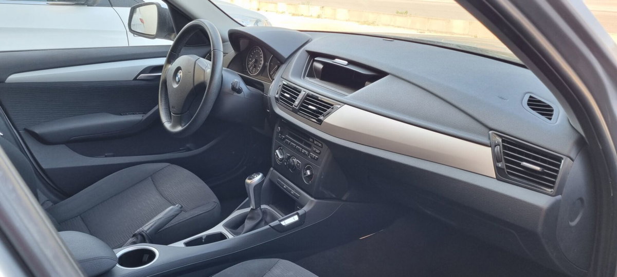 BMW X1 sDrive18d (2)
