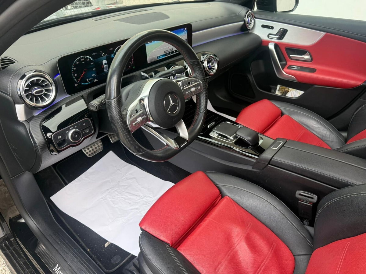Mercedes-Benz Classe A 200 d Automatic Premium (15)