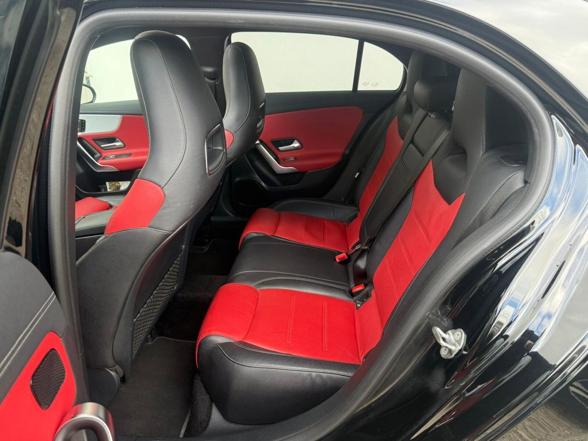 Mercedes-Benz Classe A 200 d Automatic Premium (16)